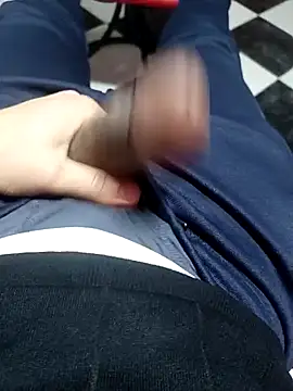 anis3g4 online show from March 1, 2026, 10:34 pm