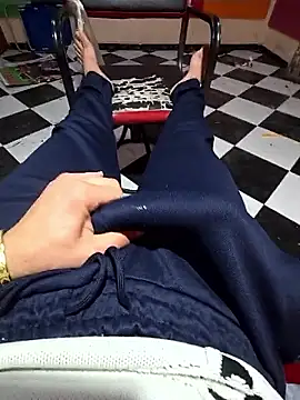 anis3g4 online show from March 10, 2026, 10:59 pm