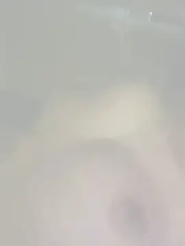 Alaia33200 online show from October 1, 2025, 3:56 am