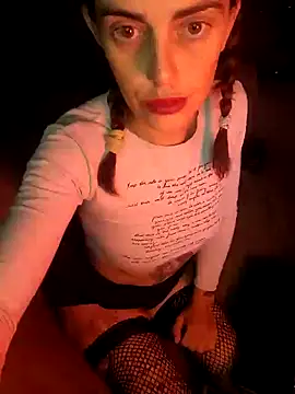 Almendrasexy online show from October 30, 2025, 4:36 am