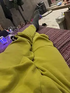 ruberofre online show from November 3, 2025, 11:59 pm