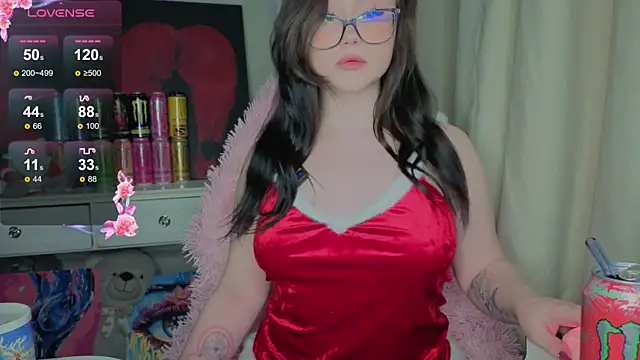 hornyprincess19 online show from December 18, 2025, 10:54 am