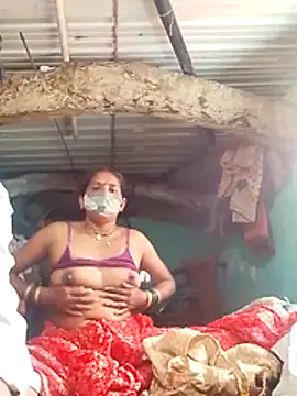 CUTE-004 online show from October 23, 2025, 8:13 am