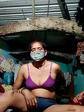 CUTE-004 online show from October 26, 2025, 3:18 pm