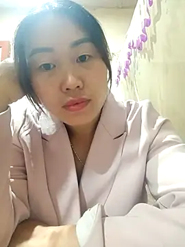 siki-00 online show from October 3, 2025, 9:17 am