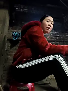 siki-00 online show from November 18, 2025, 3:34 am