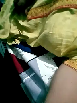 Snapshot of your_favourite_bhabhi chatting on September 9, 2025, 9:36 pm your favourite bhabhi online show from September 9, 2025, 9:36 pm