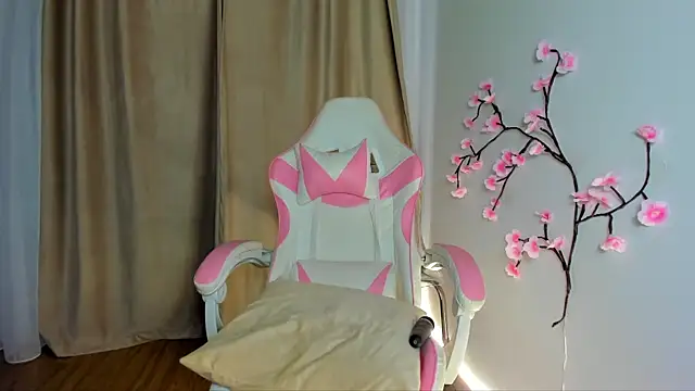 Anya Belle online show from June 10, 2026, 4:50 pm