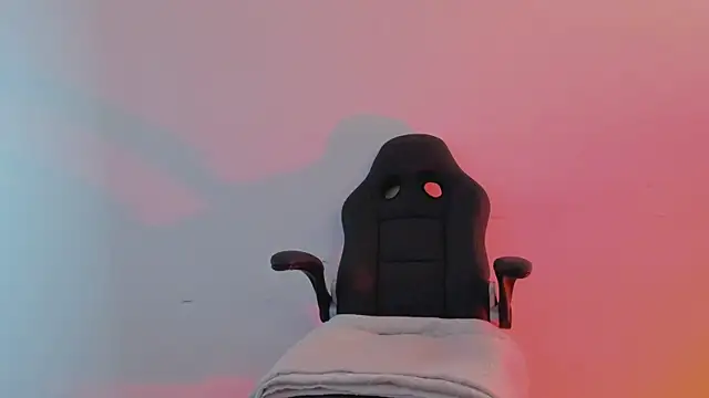 AnnaraLein online show from January 6, 2026, 3:43 am