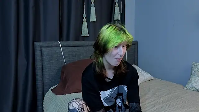 KandraCruser online show from September 26, 2025, 8:13 pm