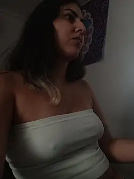 ApenasLys online show from January 6, 2026, 3:05 pm