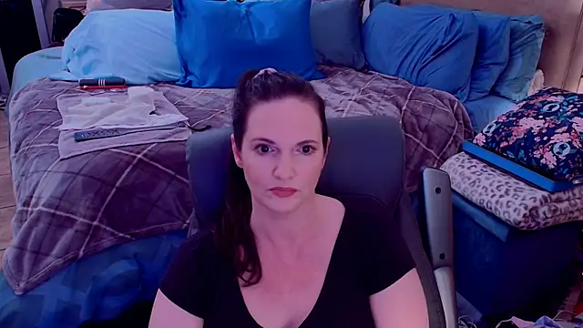 ninajaymes online show from April 23, 2026, 10:45 pm