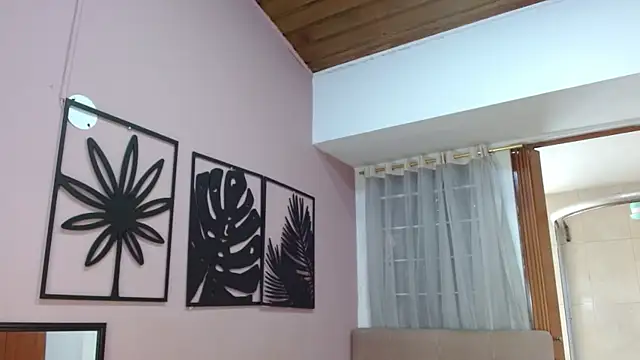 amara rousse1 online show from December 18, 2025, 12:55 pm