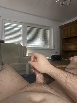 flamur albania online show from March 15, 2026, 4:24 pm