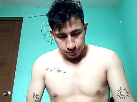 True Di online show from October 28, 2025, 9:50 pm