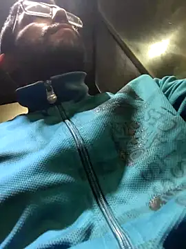 DanteWinter online show from October 30, 2025, 2:13 am