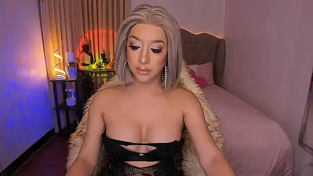 Dream Goddess online show from December 18, 2025, 10:21 am