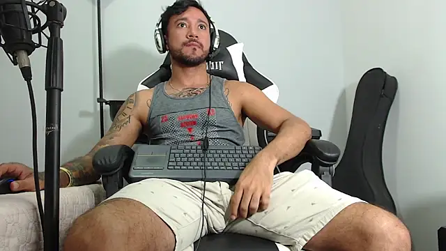 dereck karter online show from December 16, 2024, 12:48 am