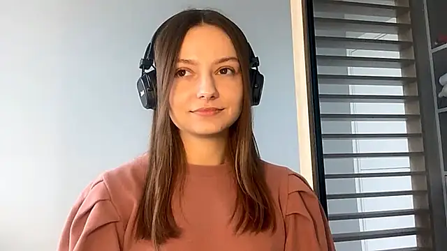 Snapshot of SoulHiperAgne_ chatting on September 19, 2025, 6:26 am SoulHiperAgne  online show from September 19, 2025, 6:26 am