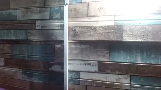 Yesamin Stone18 online show from April 3, 2026, 12:03 pm