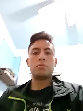 aczinovelez342 online show from December 22, 2025, 3:47 am