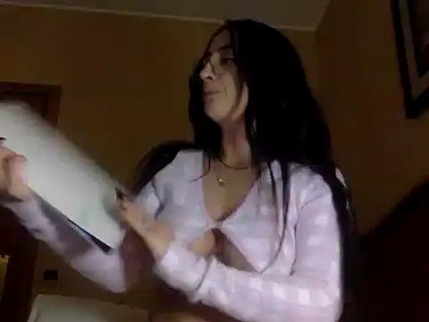 nikkaanderic online show from January 11, 2026, 4:34 pm