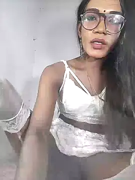 Winterbunny95 online show from October 20, 2025, 8:09 pm
