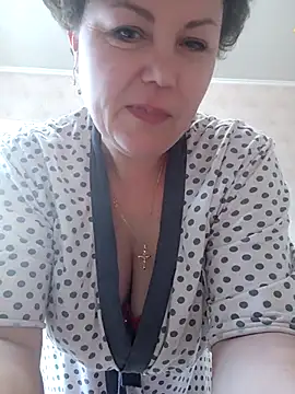 EllaLove2277 online show from April 1, 2026, 2:47 pm