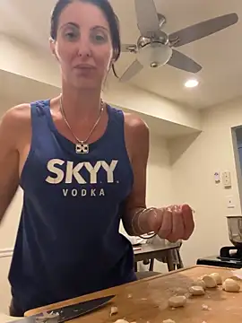 NurseStephania online show from September 22, 2025, 12:34 am