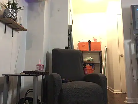 littyleesh1 online show from September 14, 2025, 4:00 am