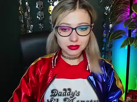 loveHeidi online show from October 31, 2025, 5:30 am