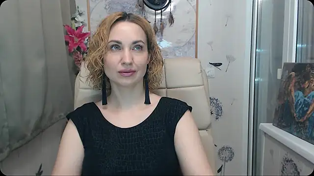 KatrinAlluring online show from October 28, 2025, 4:27 am