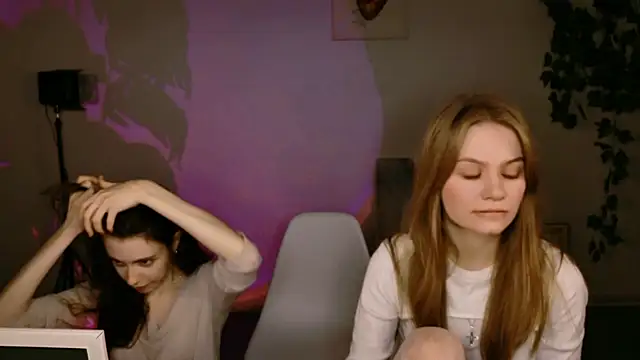 Yoka paradoXXX online show from October 30, 2025, 5:20 am