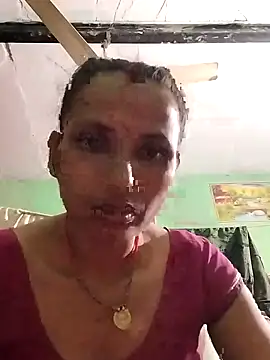 KIRTI12 HOT online show from October 27, 2025, 3:38 pm