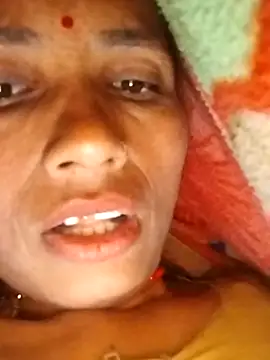 KIRTI12 HOT online show from November 19, 2025, 3:23 pm