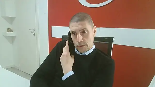 Snapshot of max79ve31 chatting on March 17, 2026, 11:46 am max79ve31 online show from March 17, 2026, 11:46 am