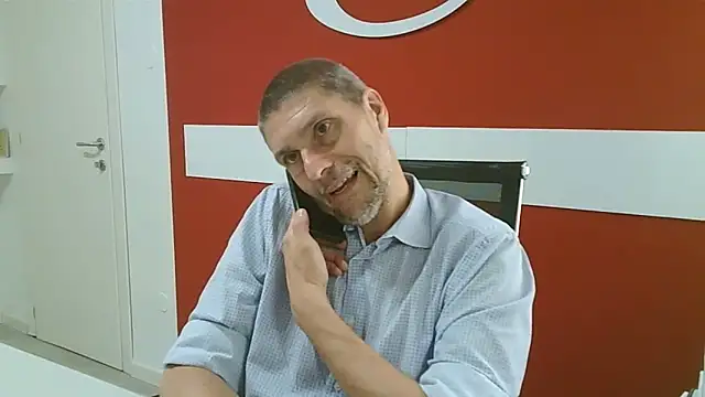 Snapshot of max79ve31 chatting on July 2, 2026, 12:00 pm max79ve31 online show from July 2, 2026, 12:00 pm
