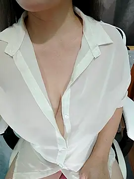 LadyMaiMai online show from November 5, 2025, 8:36 am