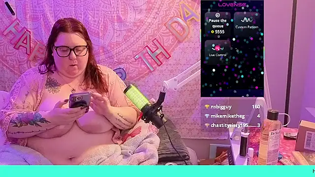 brookenicole3003 online show from May 25, 2026, 12:38 am