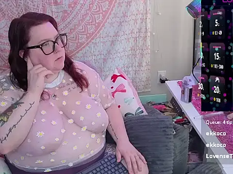 brookenicole3003 online show from May 28, 2026, 11:51 am