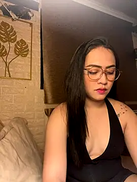 yourdevilsweettsx online show from November 8, 2025, 9:42 am