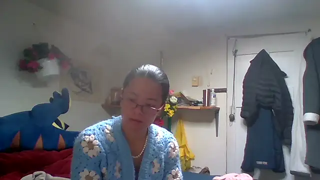 sweethanajapanese online show from November 3, 2025, 1:34 pm