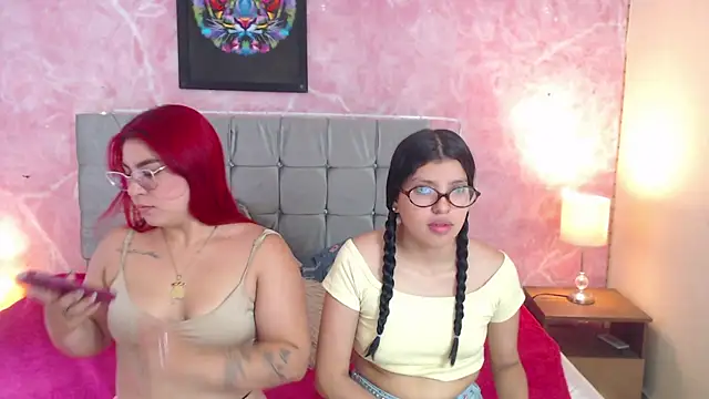 Snapshot of WHANDA_CARVAJAL chatting on October 4, 2025, 2:15 pm WHANDA CARVAJAL online show from October 4, 2025, 2:15 pm