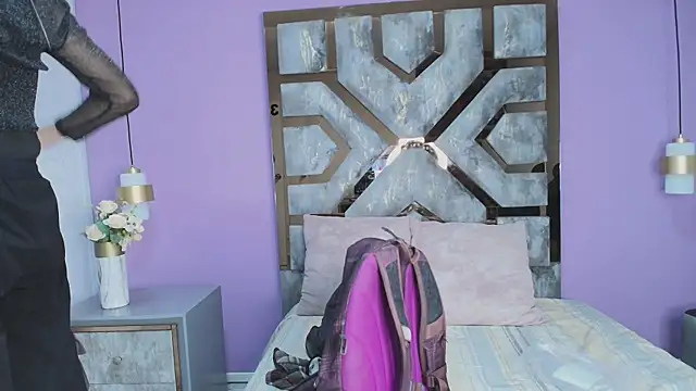 Electra Gosselin online show from October 6, 2025, 12:13 pm