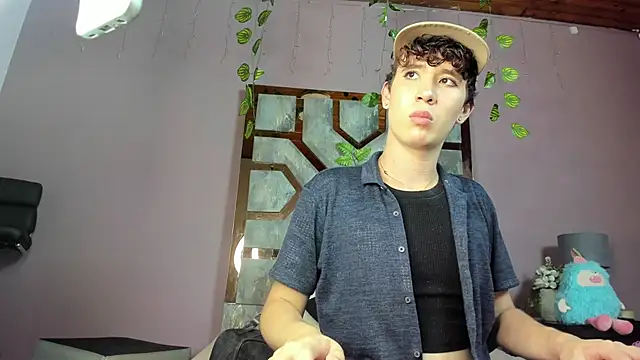 Electra Gosselin online show from April 5, 2026, 12:19 am