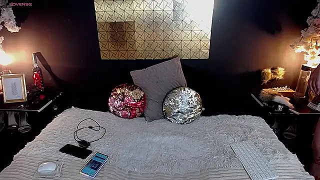 kinky momm online show from January 7, 2026, 3:14 pm