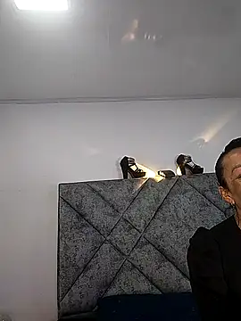 Shantey Laurent online show from November 27, 2025, 12:07 pm