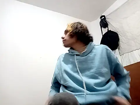 kittymutant99 online show from November 5, 2025, 10:43 pm