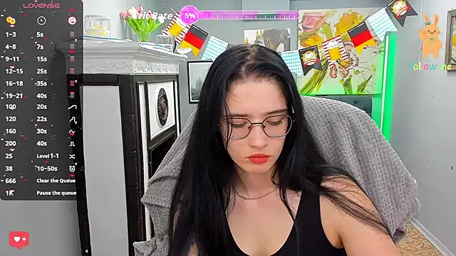 Charming Mysteriousss online show from September 13, 2025, 12:05 pm