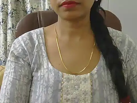 MISS SOMIYA online show from March 6, 2026, 7:32 pm